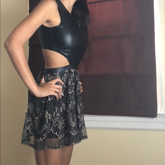 Short forever 21 dress - Picture 3 of 3